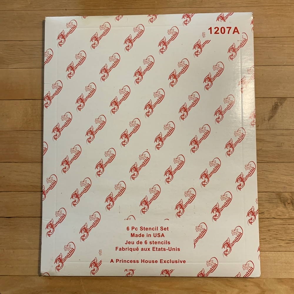 Holiday Stencil Set - Picture 3 of 3